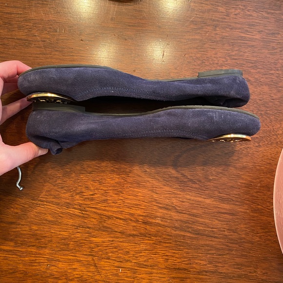 Tory Burch Flats 6.5 suede navy - Picture 5 of 6